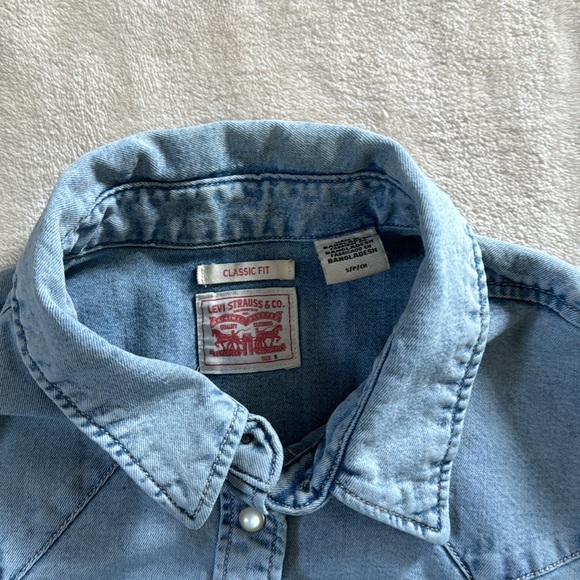 Levi Strauss and co denim button up top - Picture 3 of 5